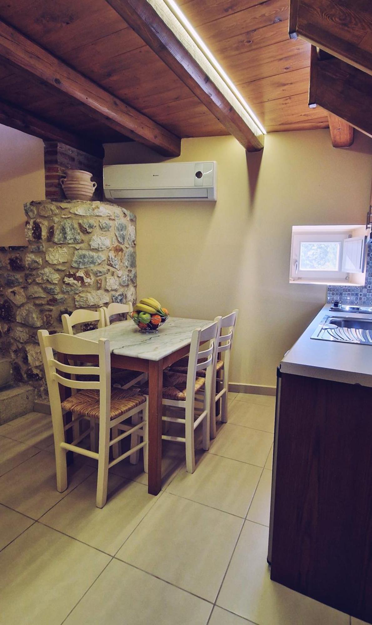 Arxontiko Taygeti Hotel Мистрас Екстериор снимка